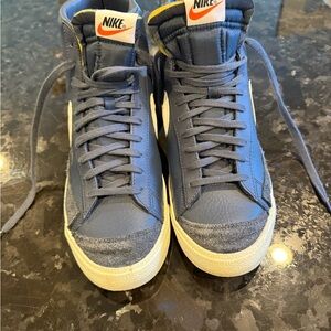 Nike Men's Navy High-Top Sneakers